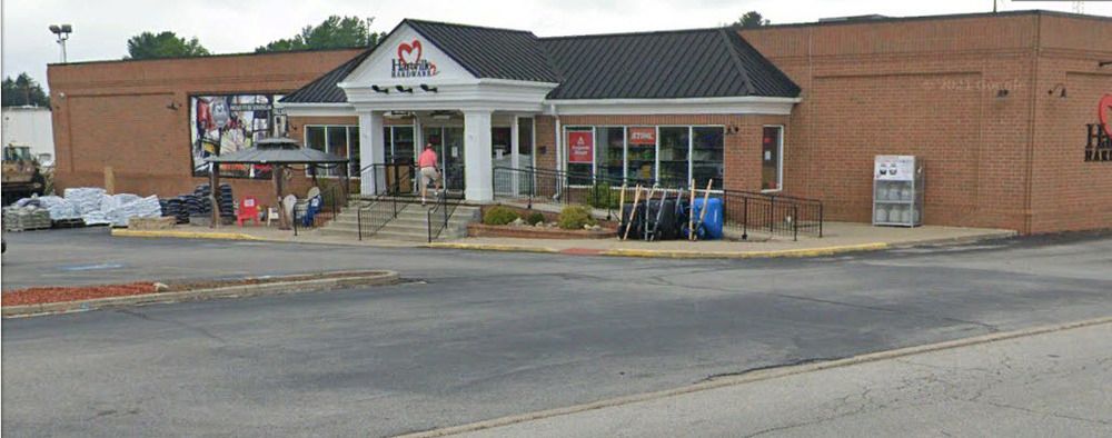 Land For Sale and Building for Lease: 50, 86, 94, 122 1/2 Southeast Ave & 117 South Ave, Tallmadge, OH 44278